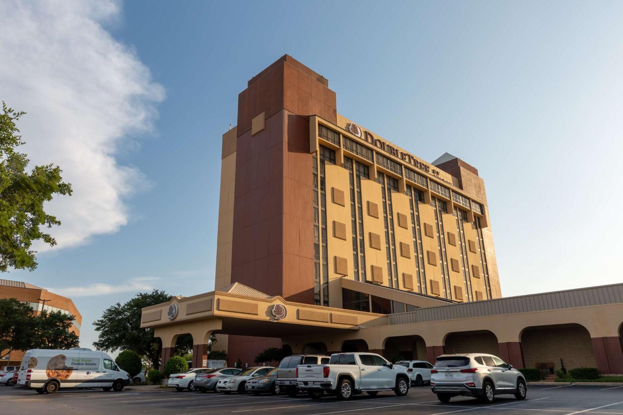 Doubletree By Hilton Dallas/Ричардсън Екстериор снимка